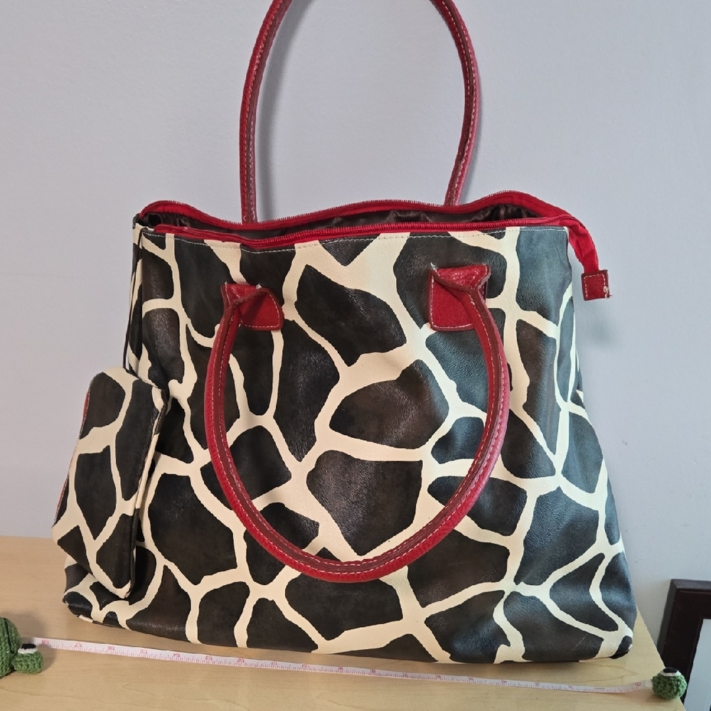 Beautiful Black and White Giraffe Print Tote Bag